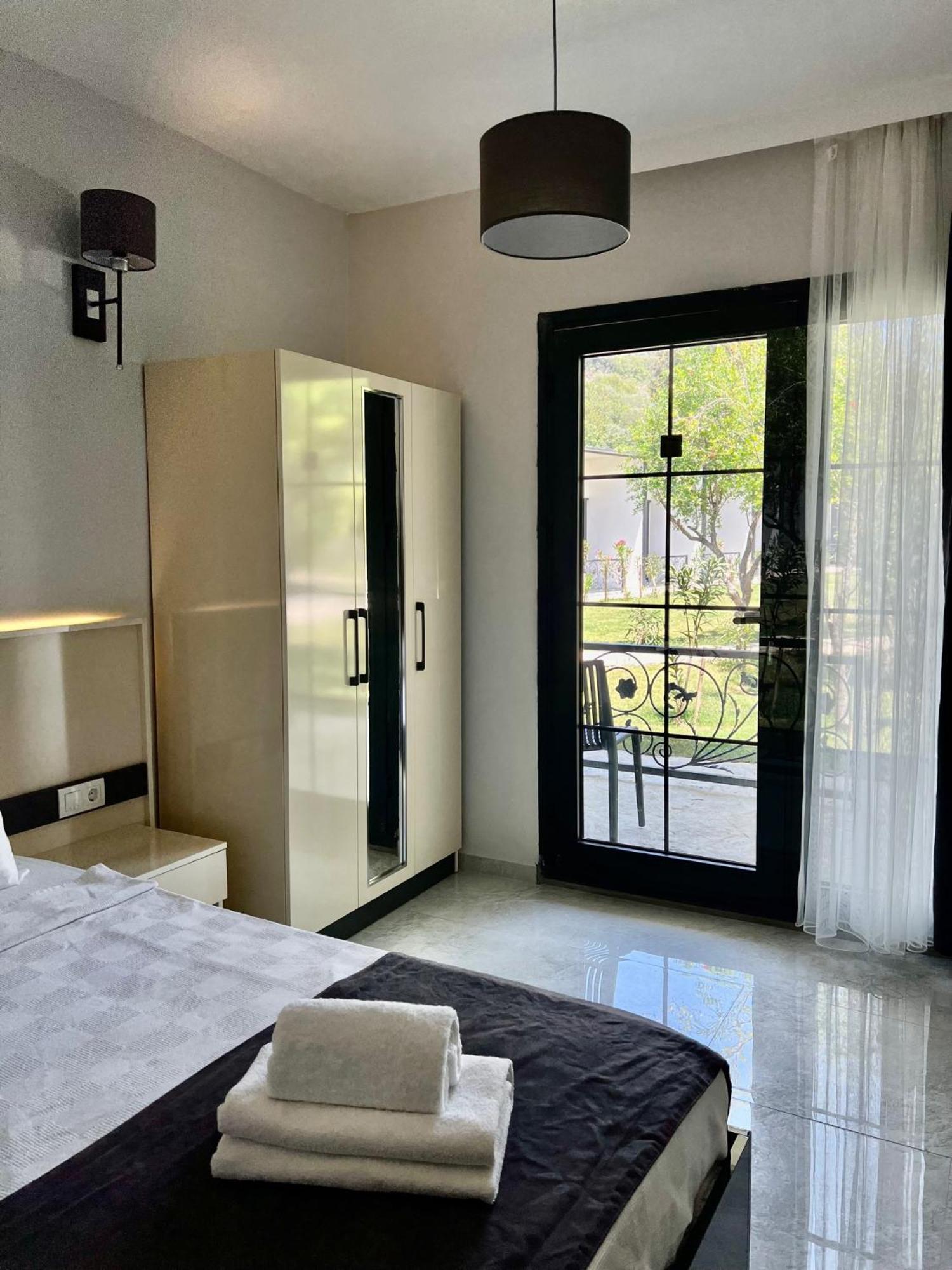 Otel Beyaz Inci Palamutbuku Buitenkant foto